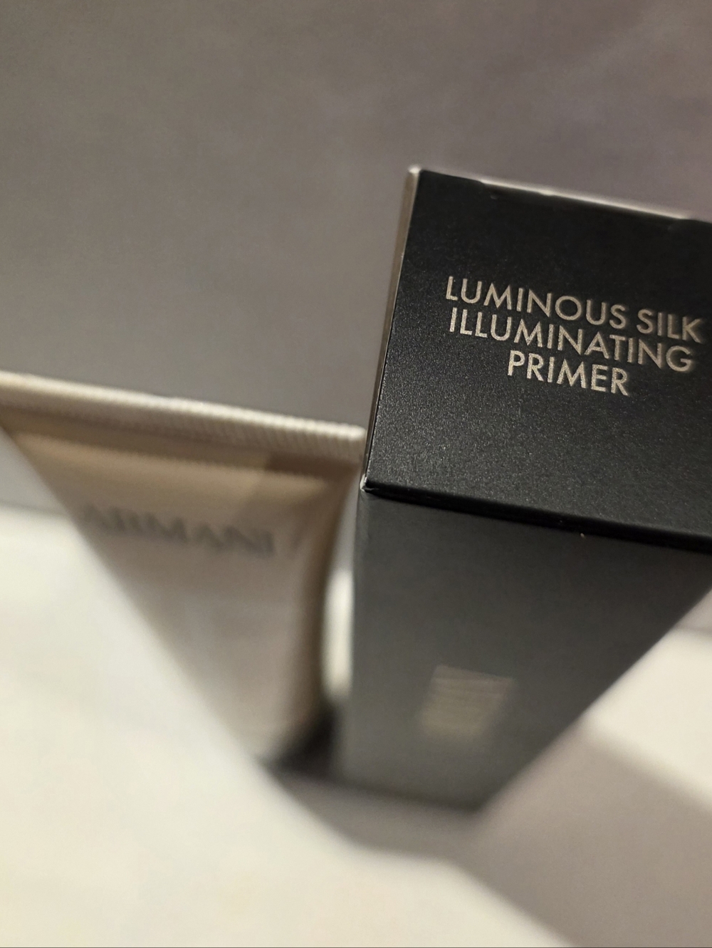 Giorgio Armani Luminous Silk Hydrating Glow Extending Primer. BNIB - Picture 3 of 5